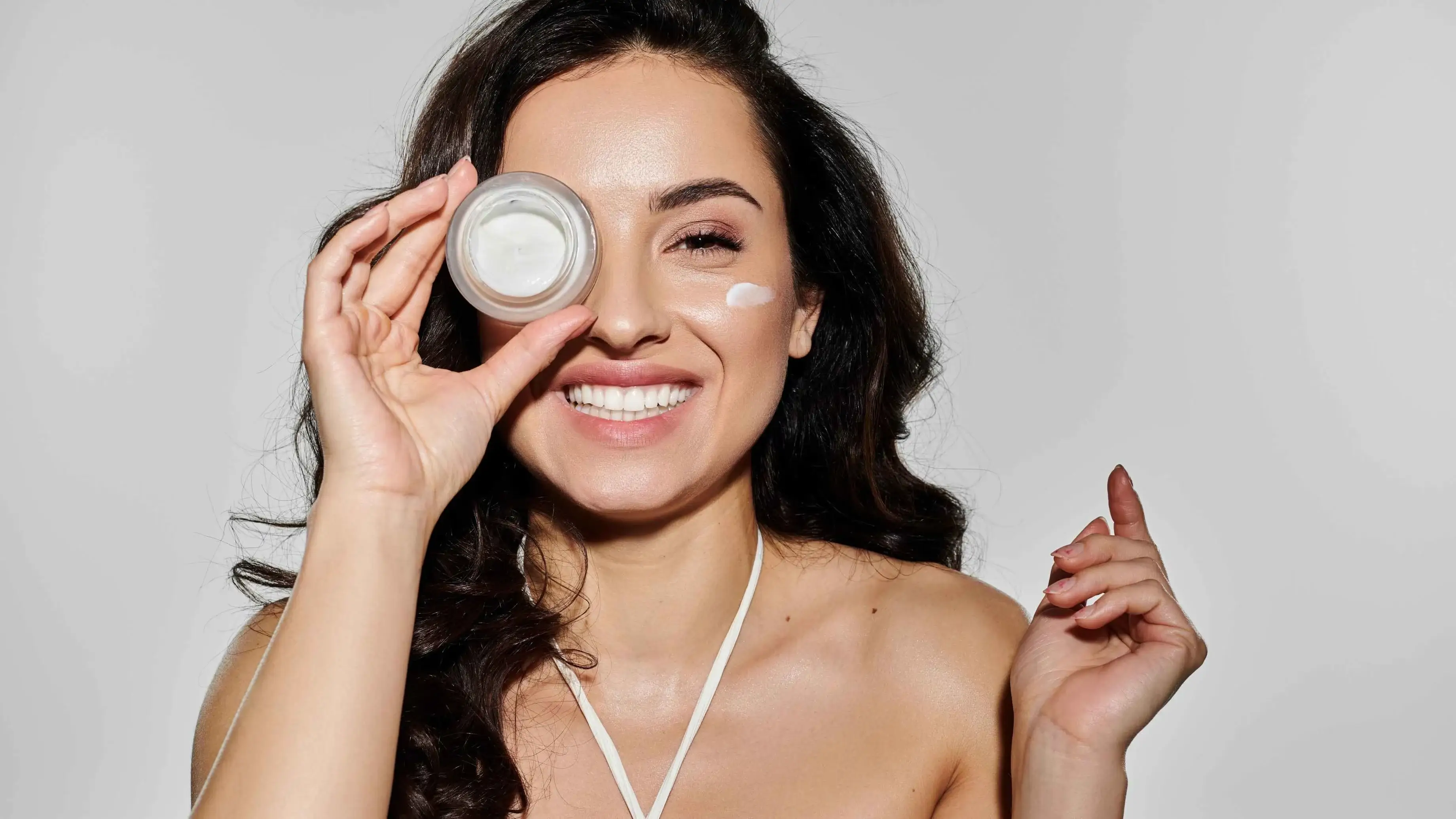 Anti-Aging Skincare: The Complete Guide to Youthful, Radiant Skin at Every Age